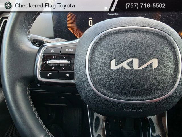 Used 2024 Kia Sorento S image 13
