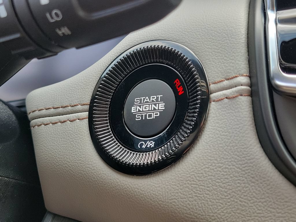 New 2026 Jeep Compass Limited AWD/4WD image 18