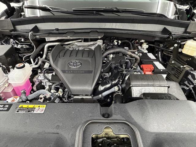 Certified 2025 Toyota Grand Highlander FWD image 39