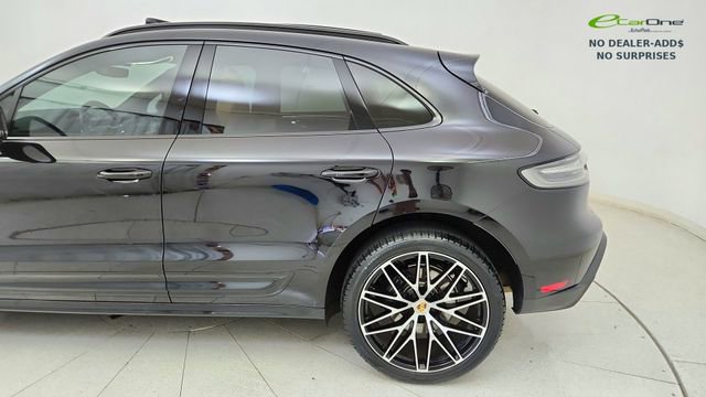 Used 2024 Porsche Macan AWD/4WD image 11