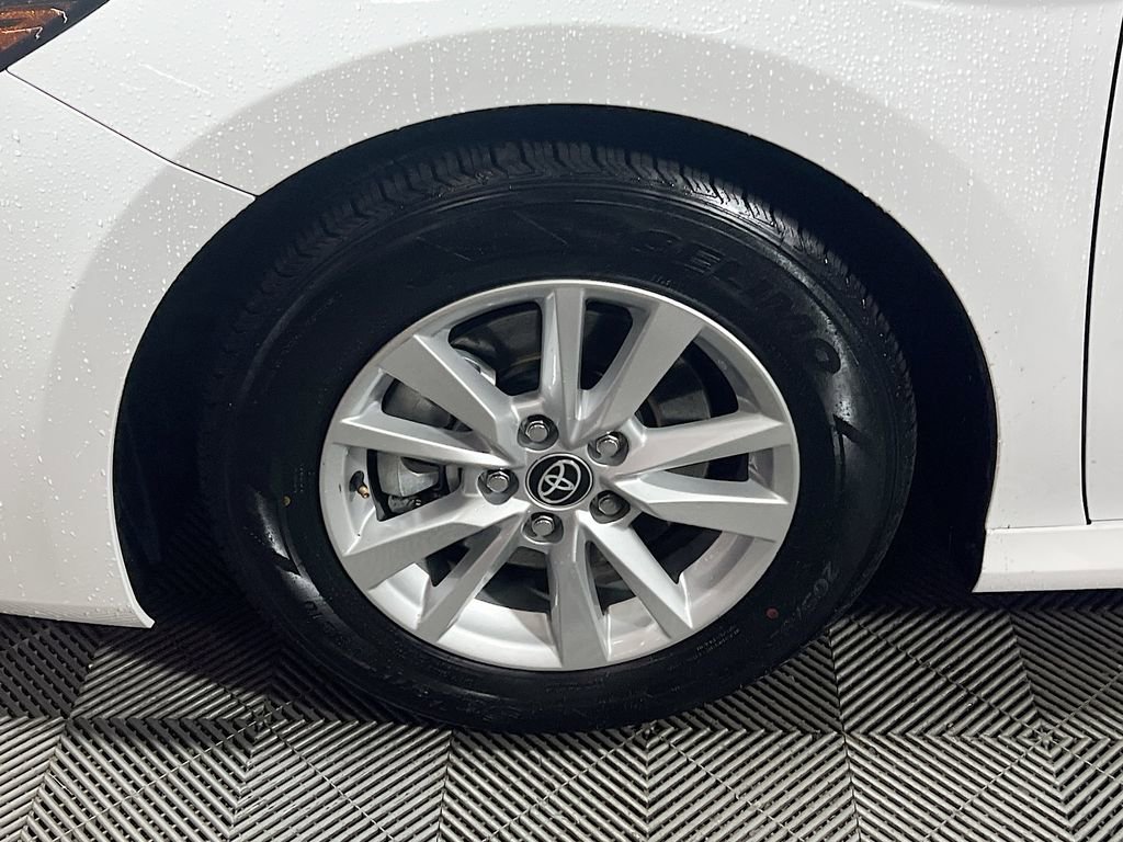 Certified 2025 Toyota Camry LE image 27