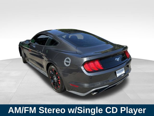 Used 2018 Ford Mustang Coupe image 3