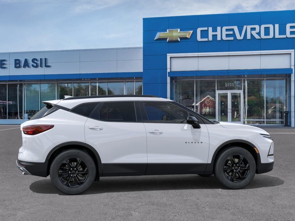 New 2026 Chevrolet Blazer LT w/ Convenience Package AWD/4WD image 5