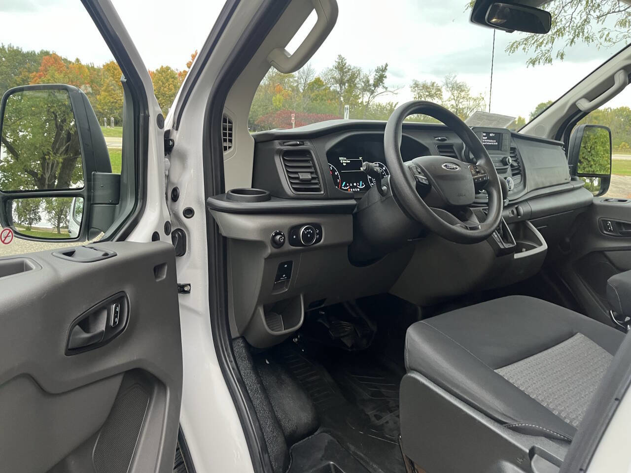 Used 2024 Ford Transit 250 Low Roof w/ Exterior Upgrade Package image 24