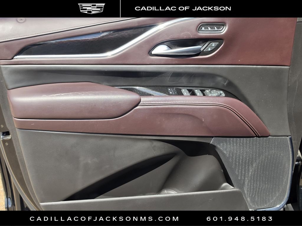 Used 2024 Cadillac Escalade ESV Sport Platinum w/ LPO, ONYX Package AWD/4WD image 16