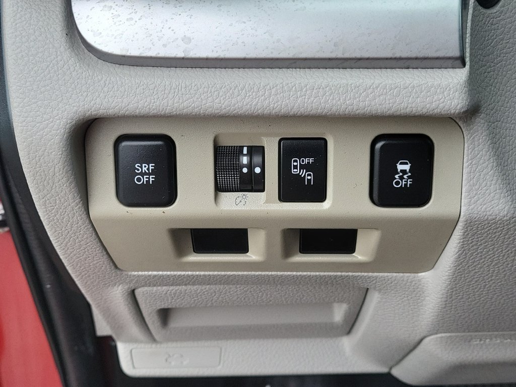 Used 2018 Subaru Forester 2.5i Premium AWD/4WD image 32