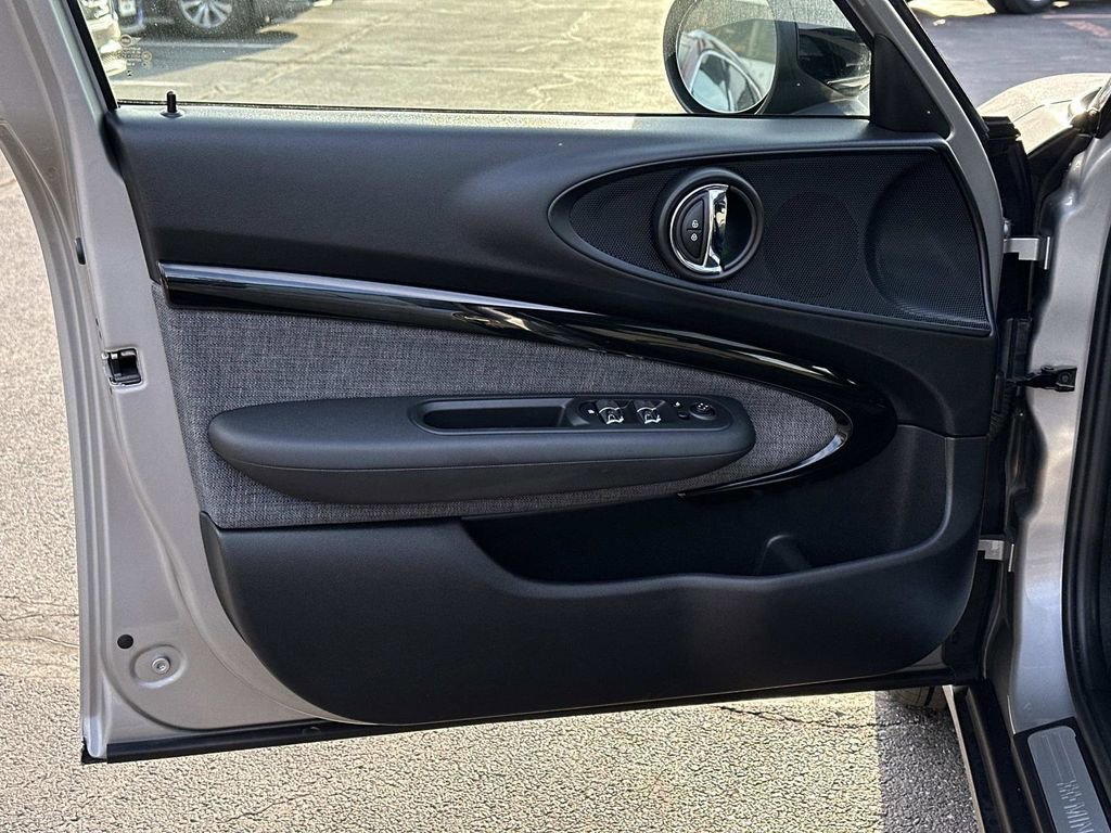 Used 2024 MINI Cooper Clubman S image 23