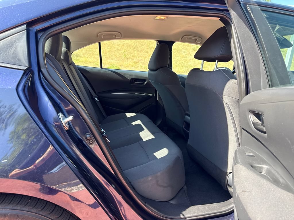 Used 2022 Toyota Corolla LE FWD image 22