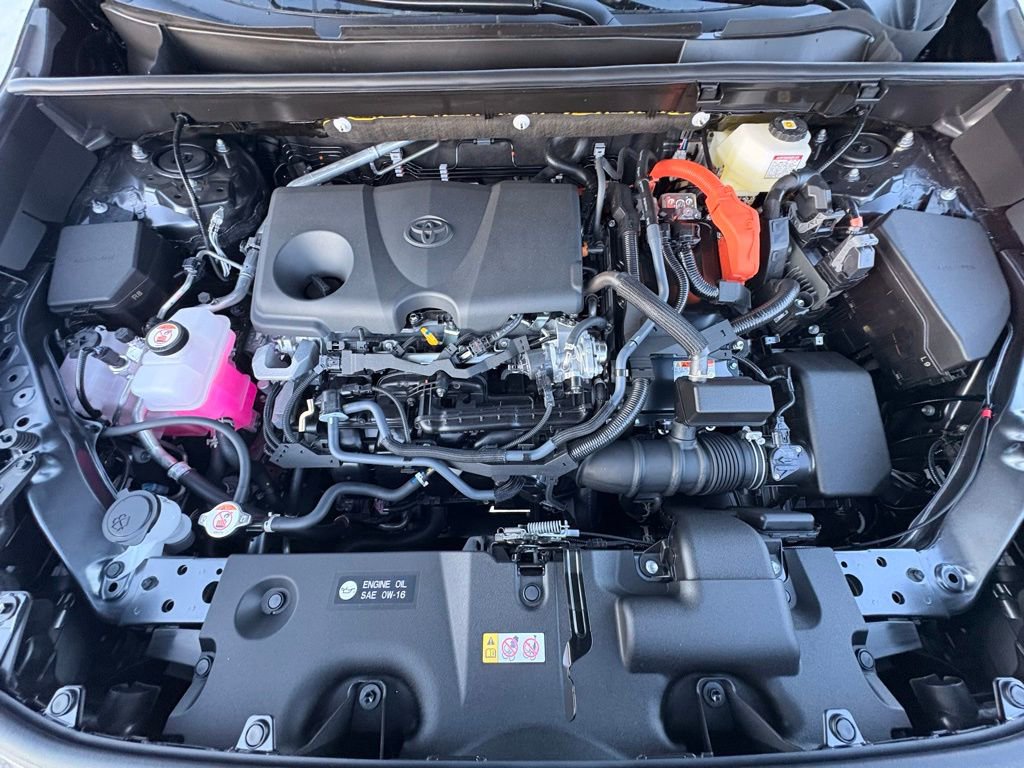 Used 2025 Toyota RAV4 XLE image 34