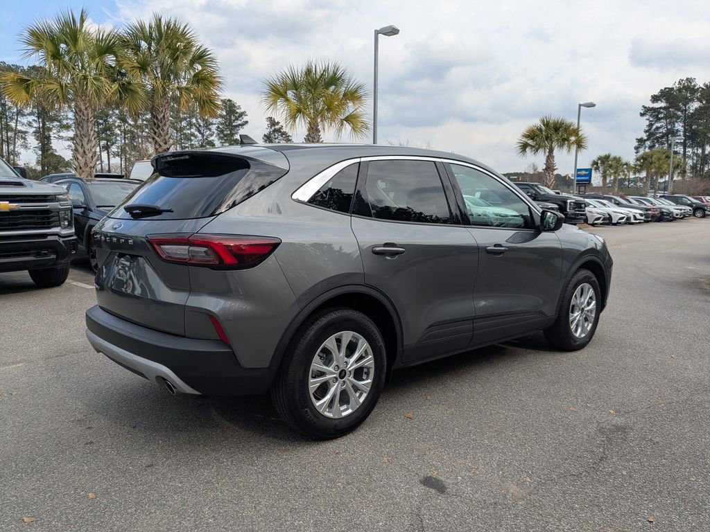 Used 2024 Ford Escape Active image 4