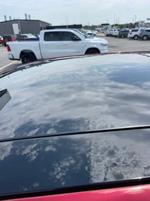 Used 2016 Ford Edge Titanium w/ Equipment Group 302A FWD image 9