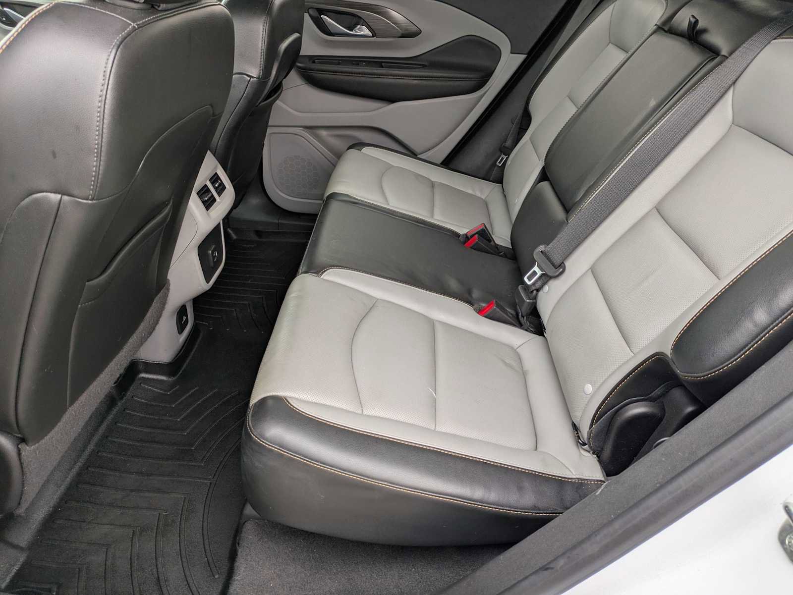 Used 2019 GMC Terrain SLT w/ Preferred Package image 18