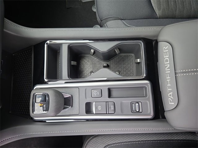 New 2025 Nissan Pathfinder SV w/ Black Appearance Package image 21