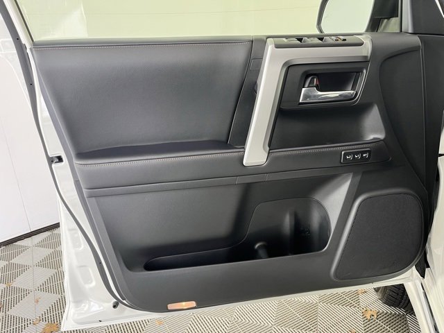 Used 2023 Toyota 4Runner Limited image 10