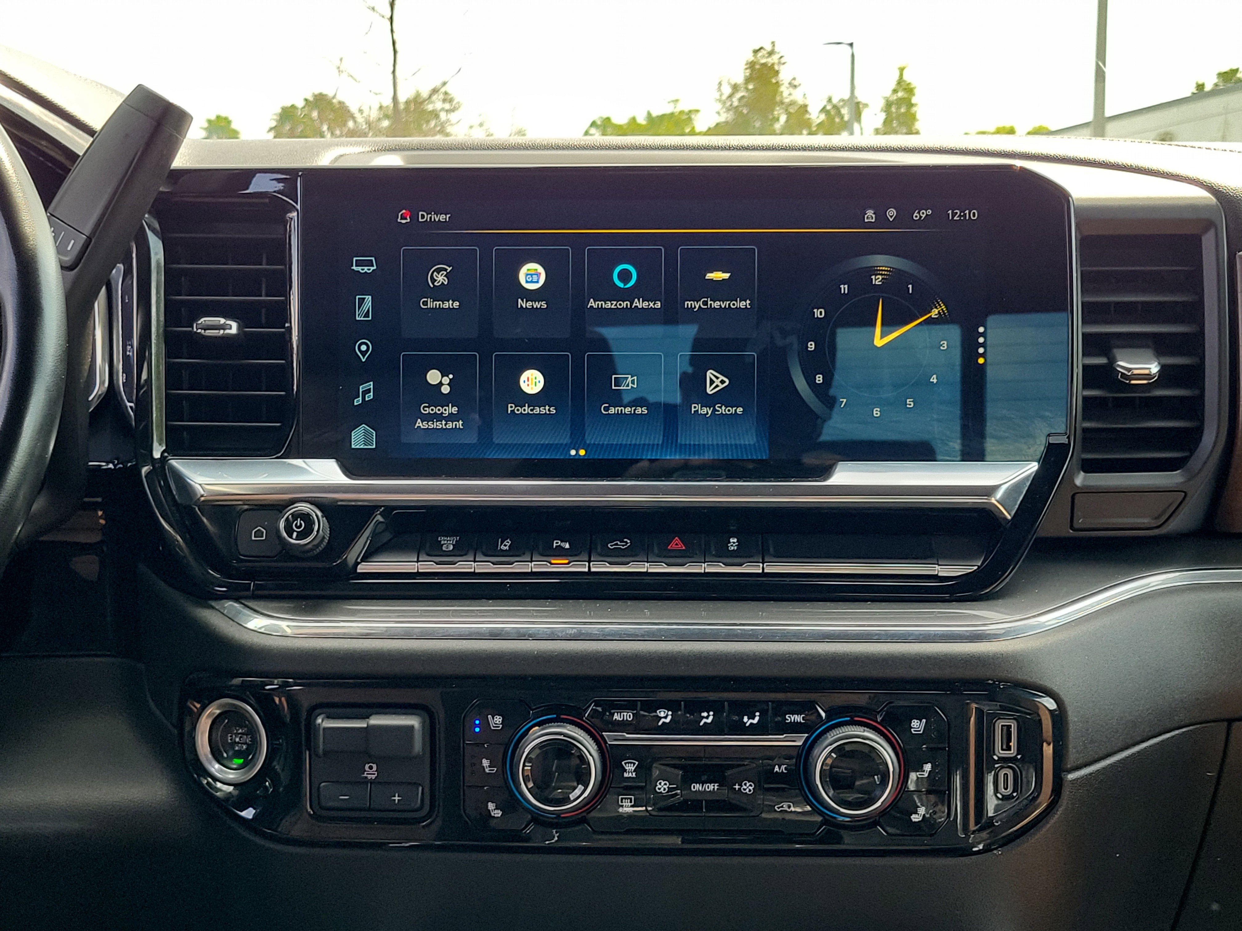 Used 2024 Chevrolet Silverado 3500 High Country w/ Technology Package image 19