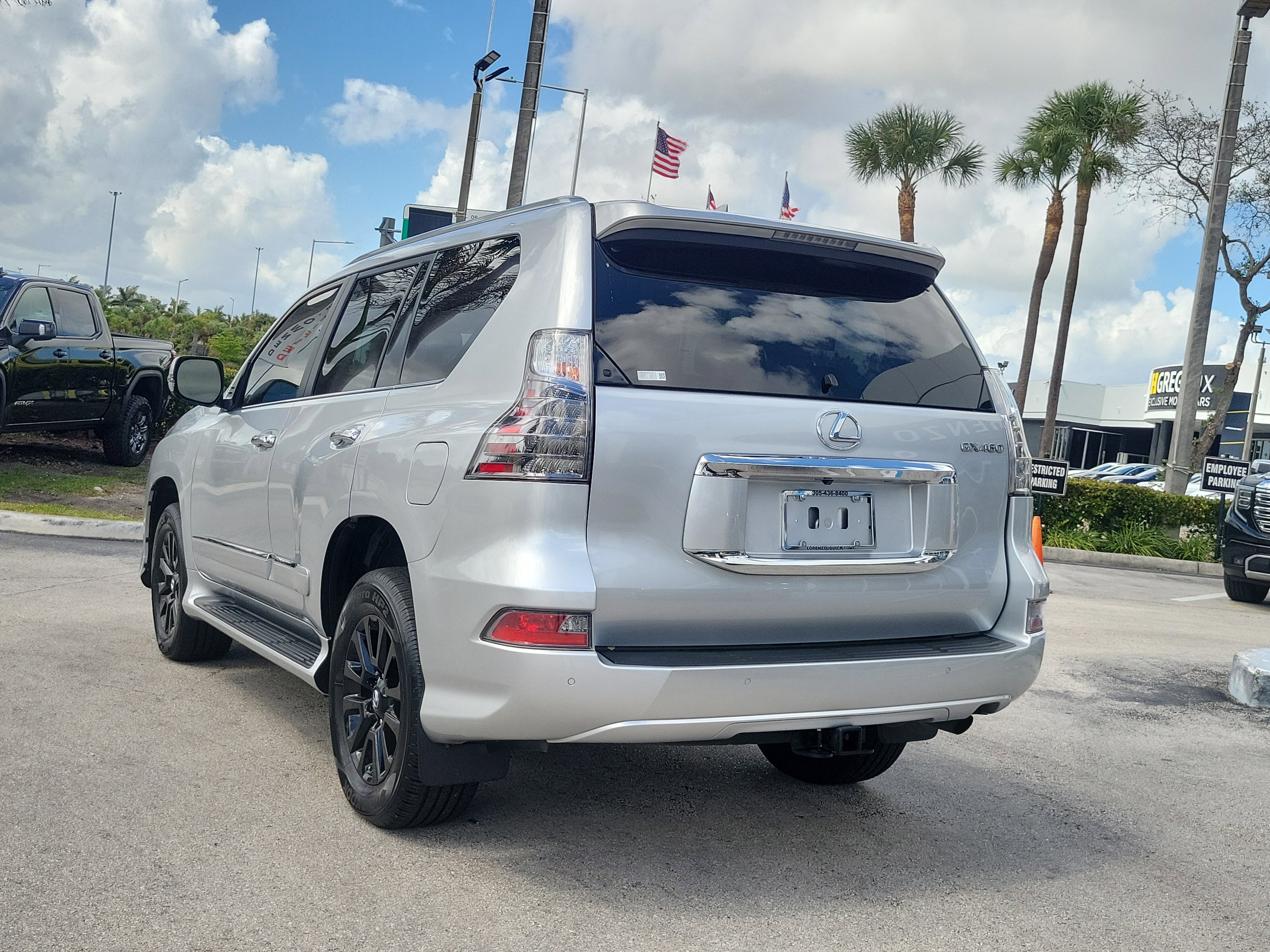 Used 2019 Lexus GX 460 Premium w/ Premium Package image 7