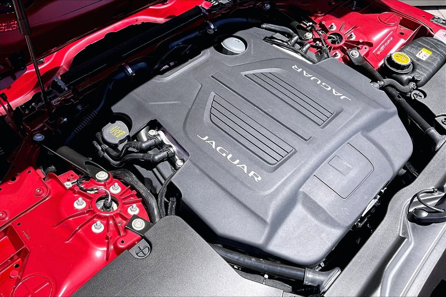 Used 2021 Jaguar F-TYPE R AWD/4WD image 29