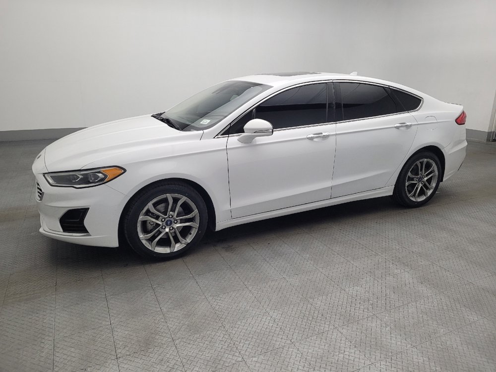 Used 2019 Ford Fusion SEL image 2