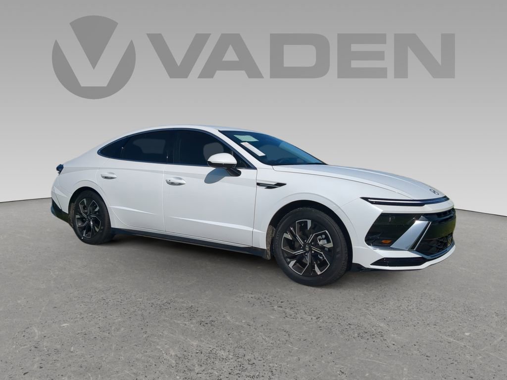 New 2025 Hyundai Sonata SEL image 1