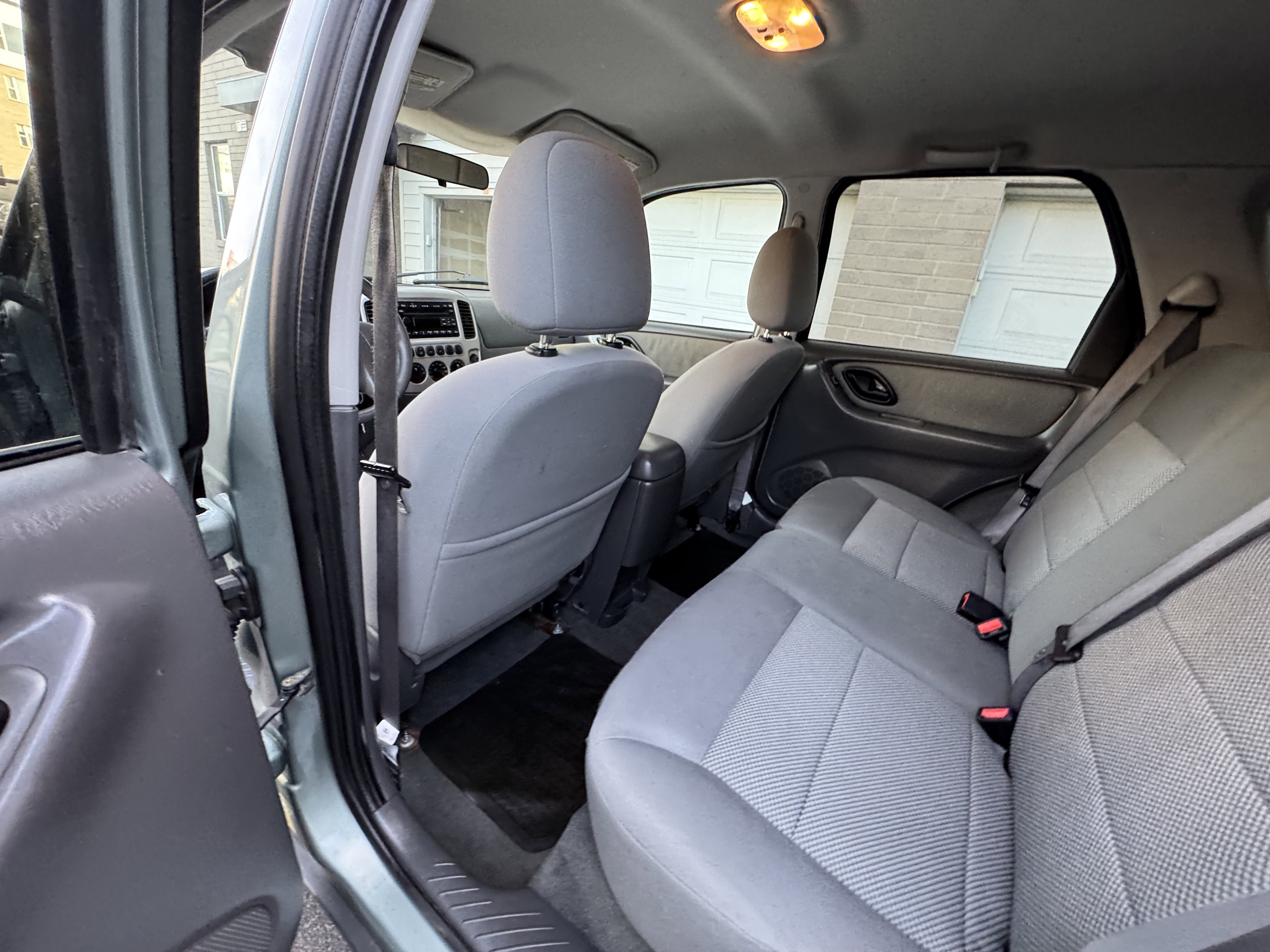 Used 2006 Ford Escape 4WD Hybrid image 29