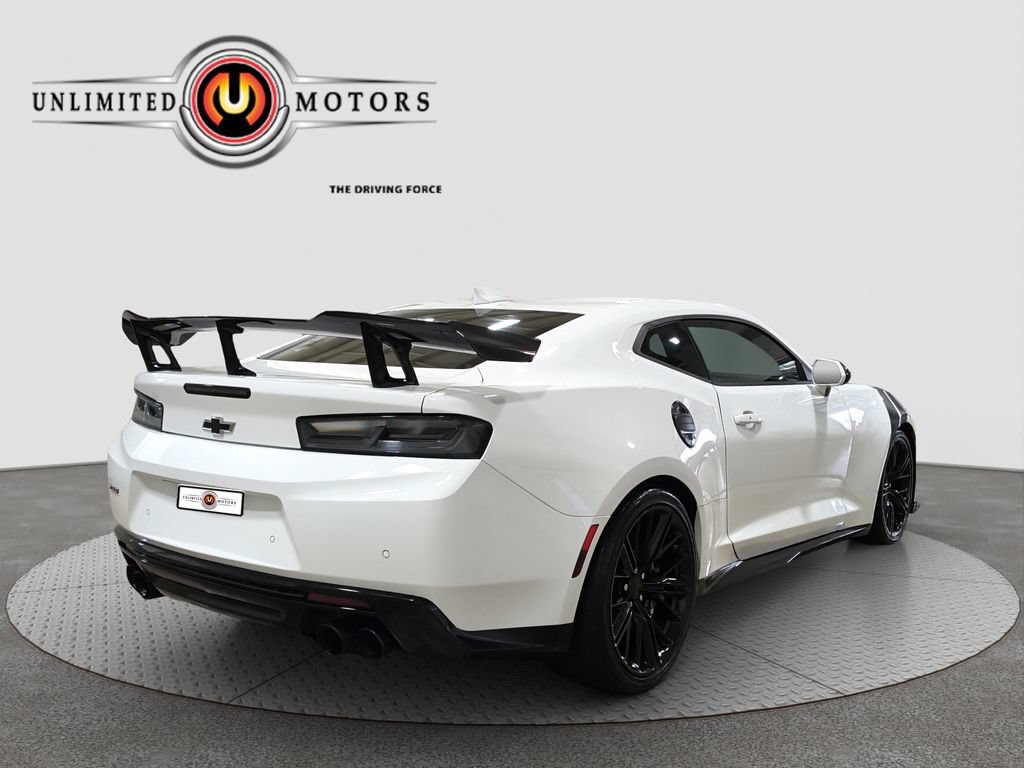 Used 2017 Chevrolet Camaro ZL1 RWD image 2