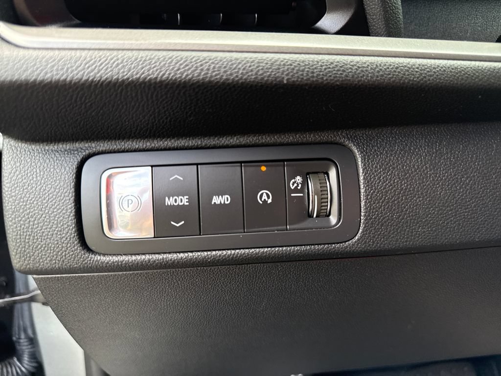 Certified 2024 Chevrolet Traverse LT w/ LPO, Floor Liner Package AWD/4WD image 22