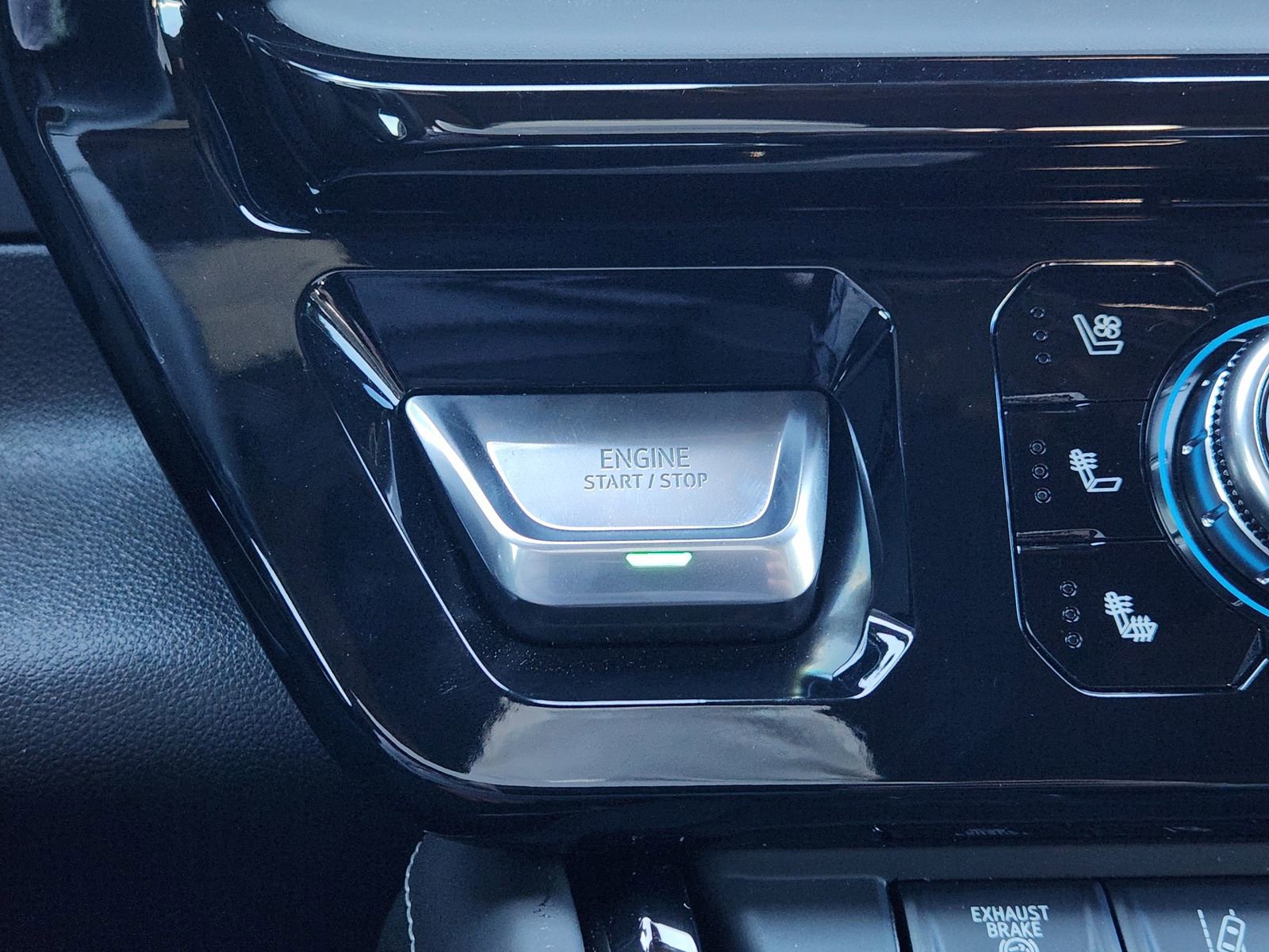 New 2026 GMC Sierra 2500 AT4X image 25