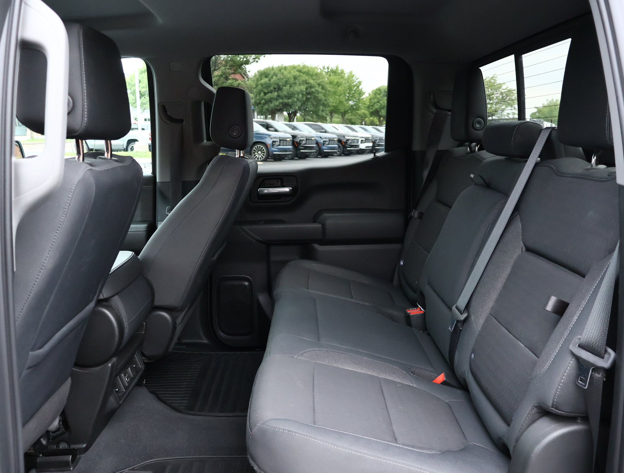 Used 2019 Chevrolet Silverado 1500 LT w/ Texas Edition RWD image 19