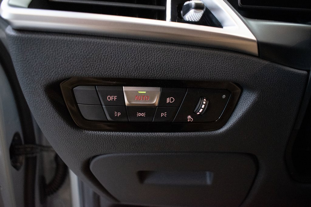 New 2026 BMW M3 w/ Executive Package image 21