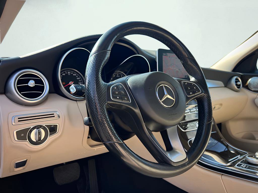 Used 2018 Mercedes-Benz C 300 4MATIC Sedan image 38