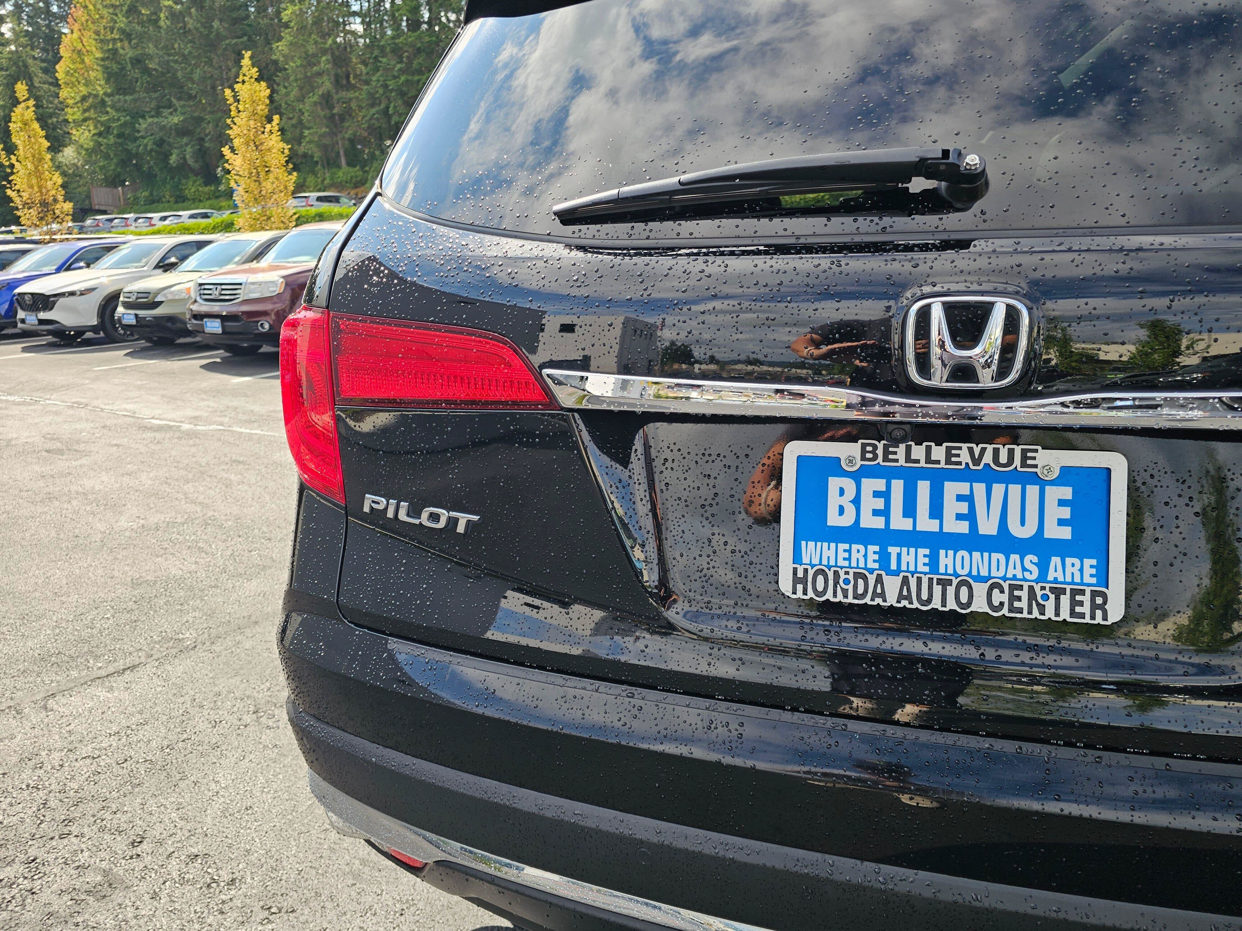 Used 2016 Honda Pilot Elite image 16