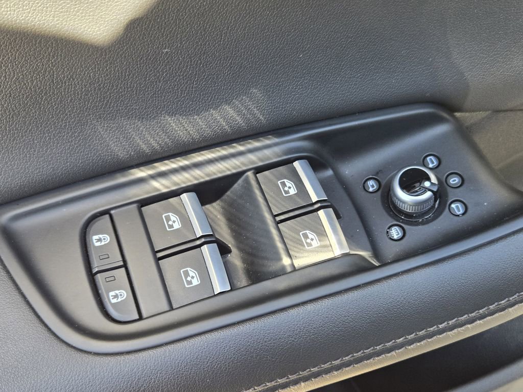 Certified 2023 Audi Q7 3.0T Prestige image 31