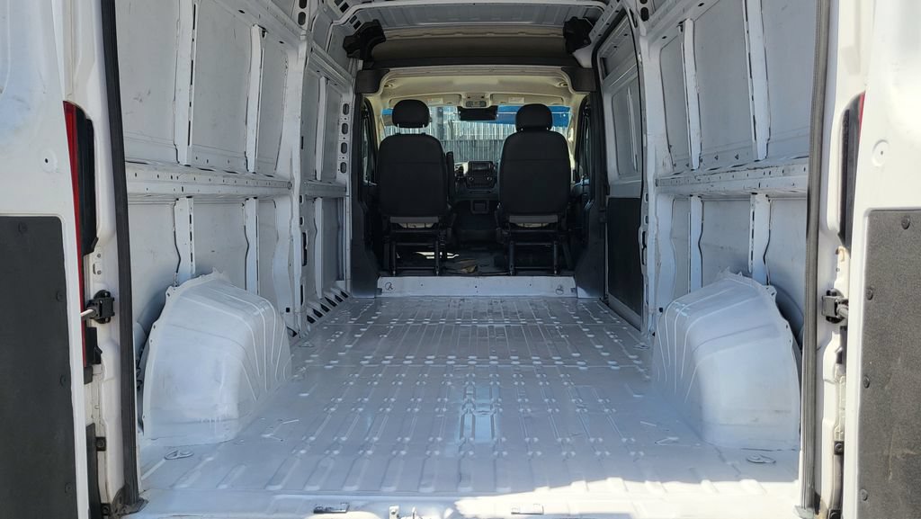 Used 2023 RAM ProMaster 2500 FWD image 14