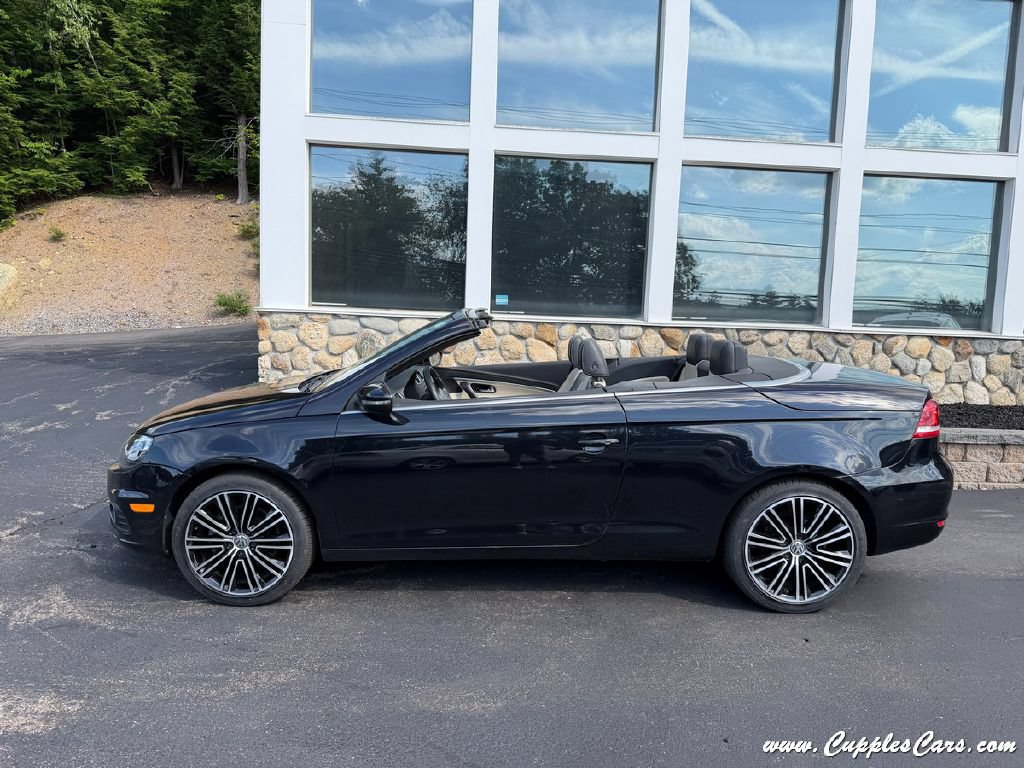 Used 2015 Volkswagen Eos Final Edition FWD image 12