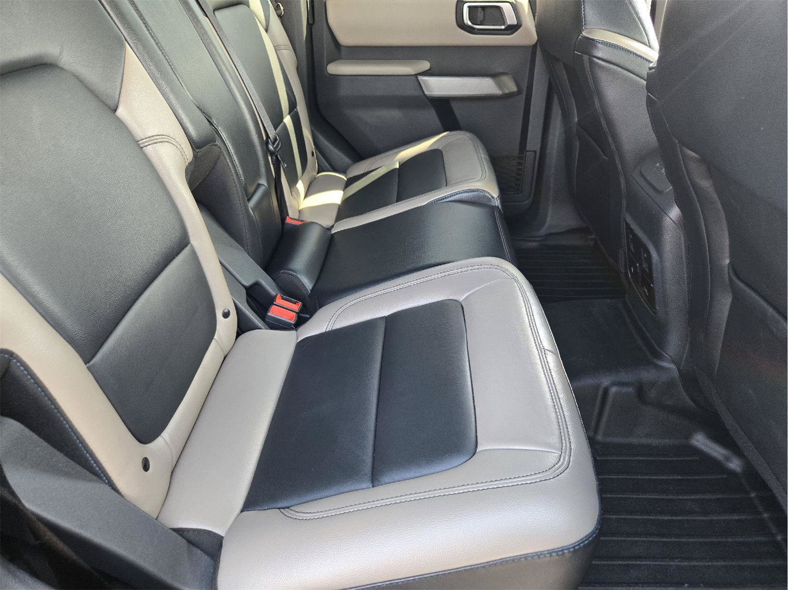 Used 2022 Ford Bronco Wildtrak AWD/4WD image 29
