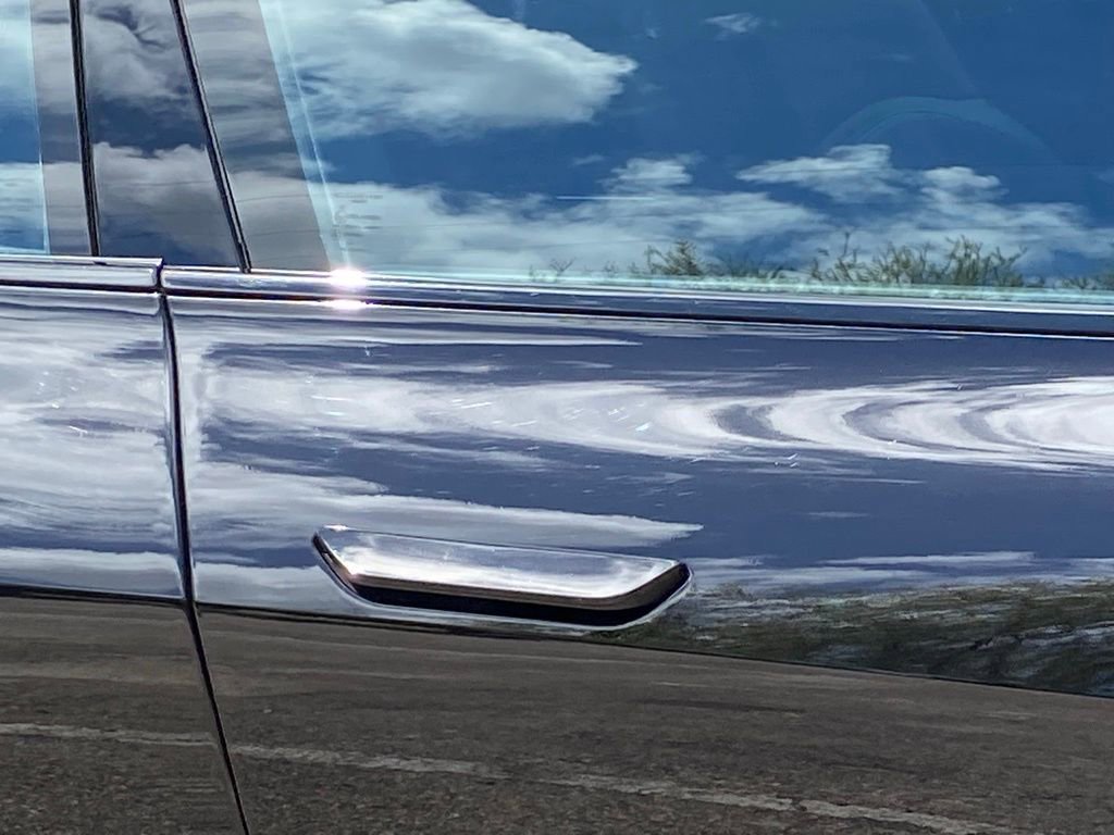 Used 2023 Lucid Air Pure image 11