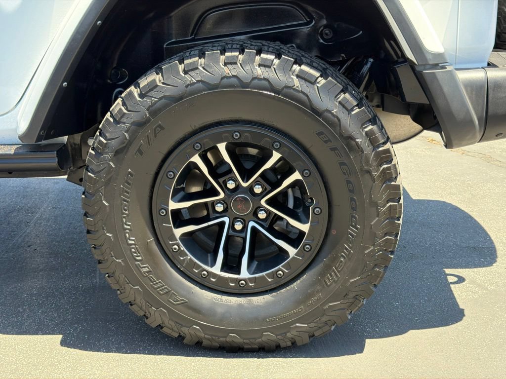Used 2024 Jeep Wrangler Unlimited Rubicon AWD/4WD image 18