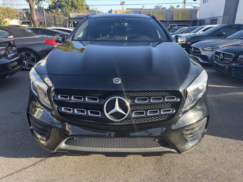 Used 2018 Mercedes-Benz GLA 250 w/ AMG Line Exterior image 2