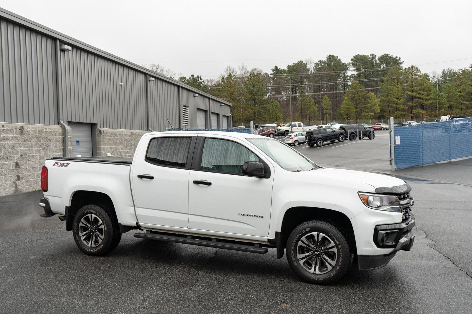 Used 2021 Chevrolet Colorado Z71 w/ Safety Package AWD/4WD image 12
