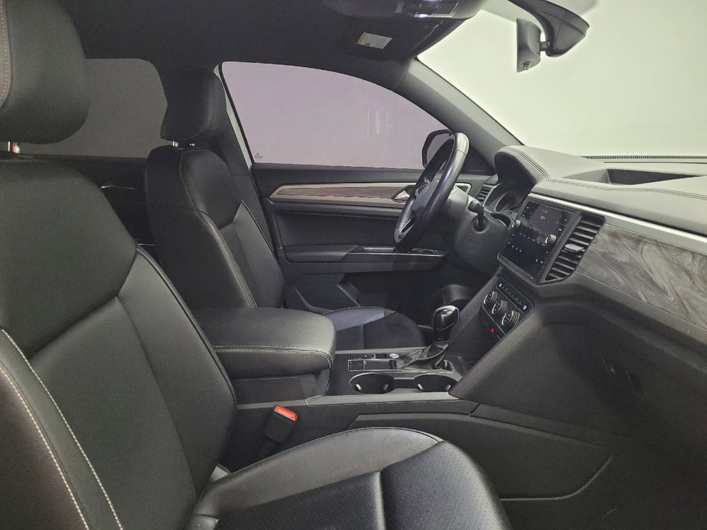 Used 2020 Volkswagen Atlas Cross Sport SE image 21