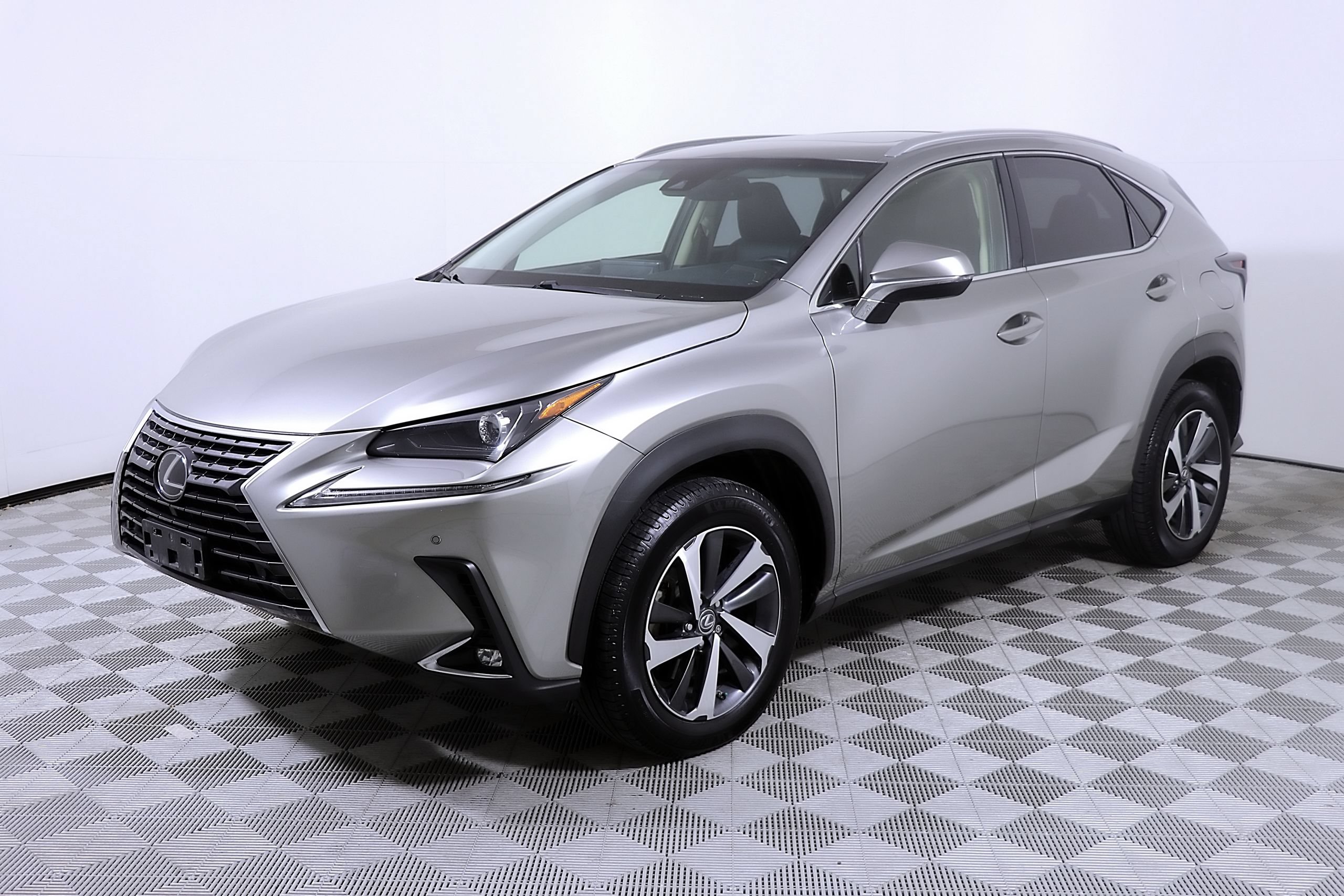 Used 2018 Lexus NX 300 FWD w/ Premium Package image 3