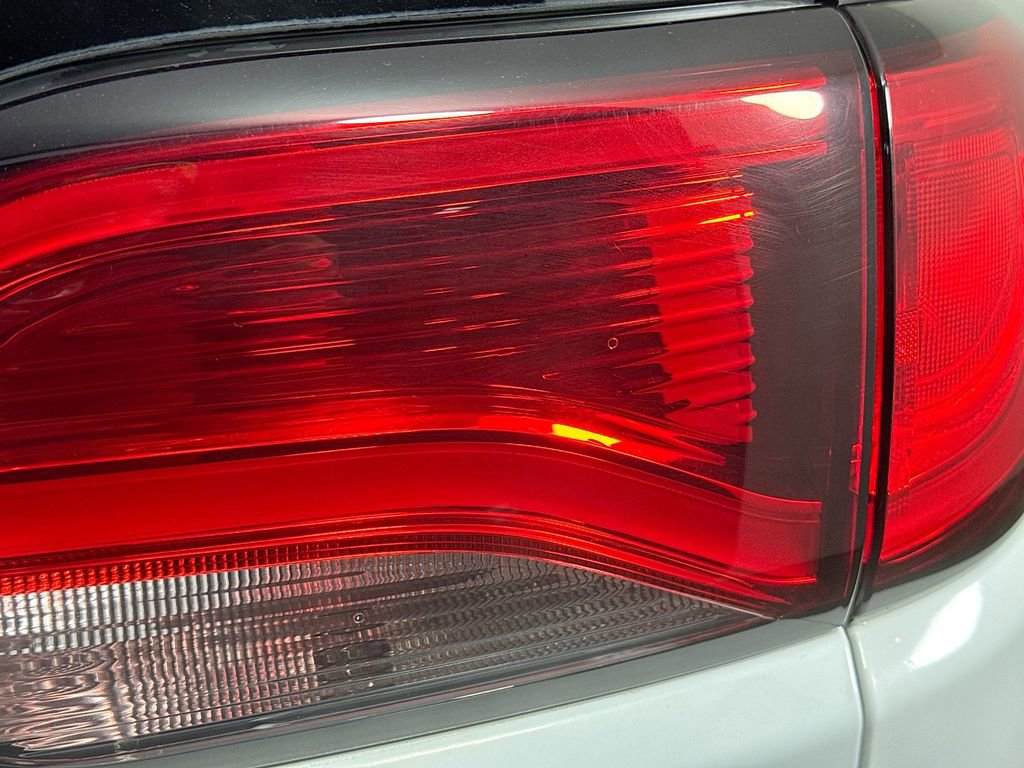 Used 2019 Chrysler Pacifica Touring Plus w/ Advanced Safetytec Group image 32