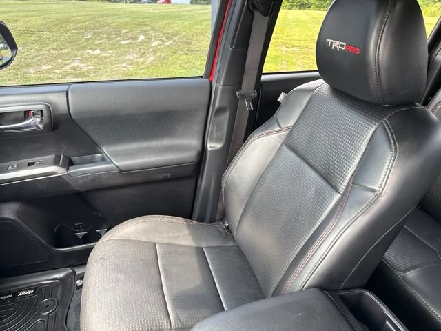 Used 2017 Toyota Tacoma 4x4 Double Cab image 37