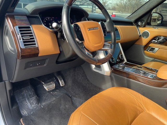 Used 2021 Land Rover Range Rover Autobiography image 12