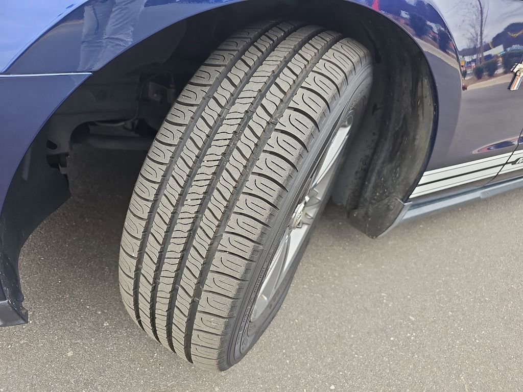 Used 2010 Ford Mustang Convertible image 32