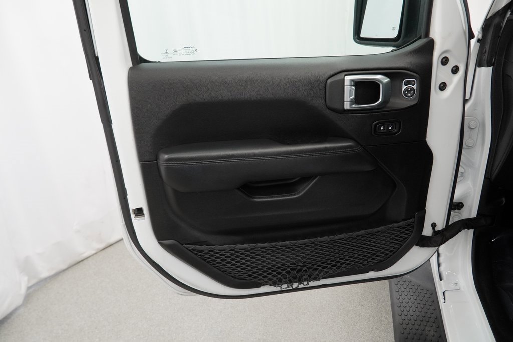 Certified 2022 Jeep Wrangler Unlimited Sahara image 40