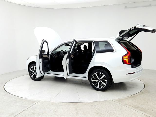 New 2025 Volvo XC90 B6 Core w/ Climate Package image 12