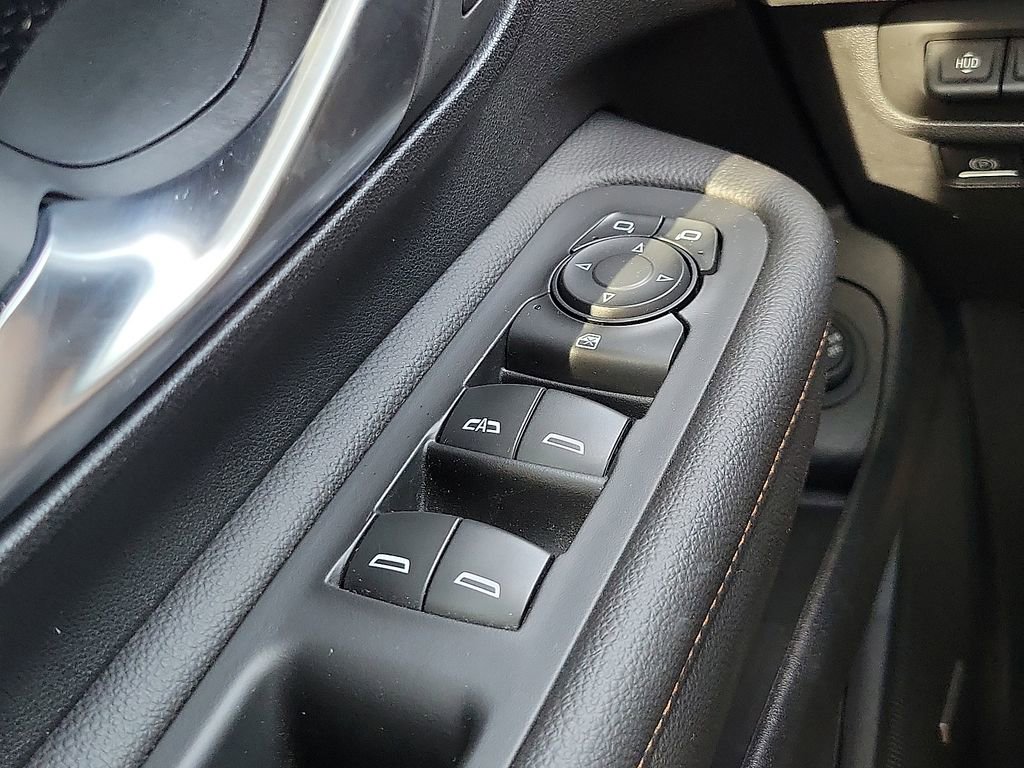 Used 2022 GMC Terrain AT4 w/ Infotainment Package II image 13