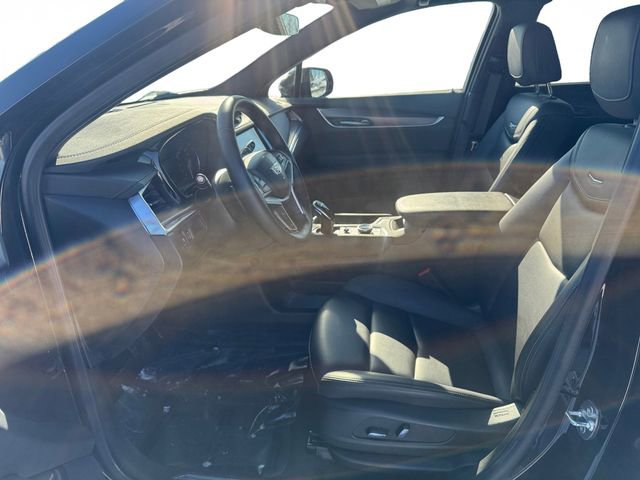 Used 2025 Cadillac XT5 Luxury image 10