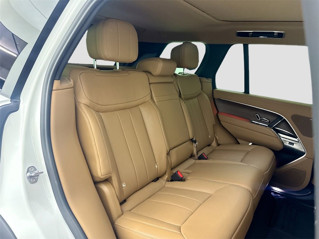 Used 2023 Land Rover Range Rover SE image 29